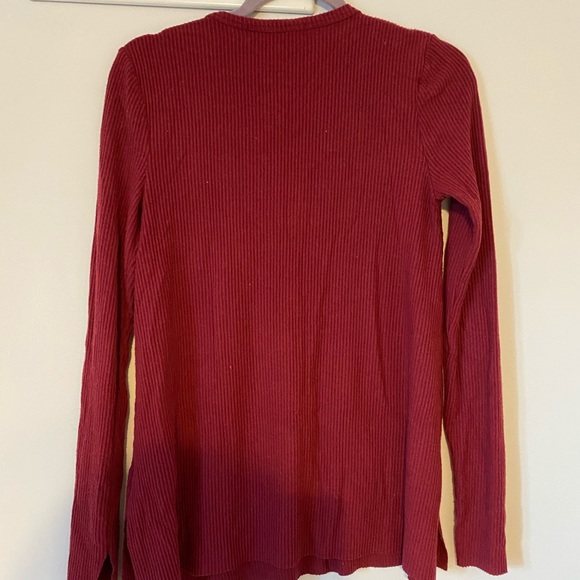 Urban Outfitters Maroon Long Sleeve - Picture 2 of 6